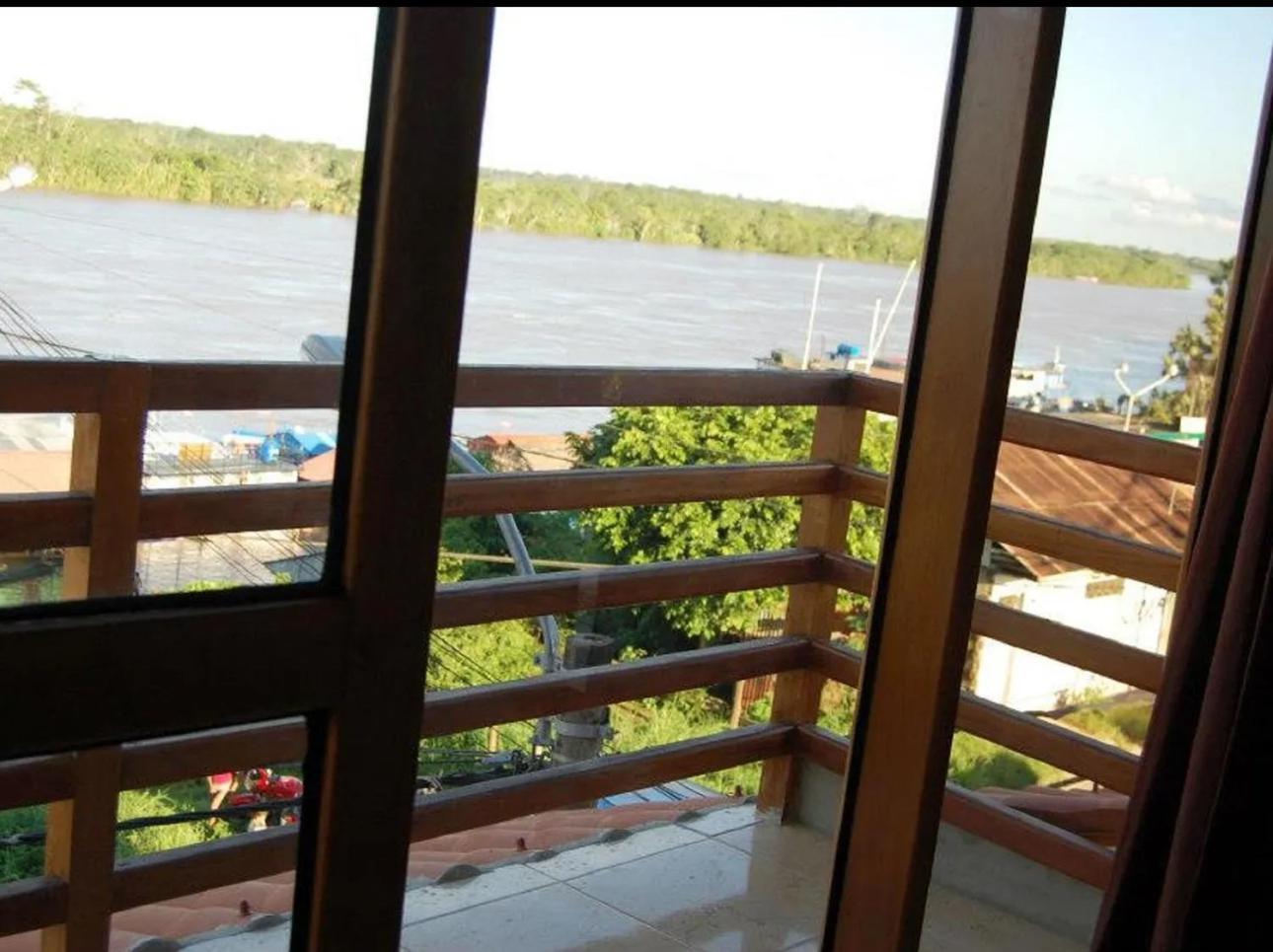Hostal El Puerto Yurimaguas Bagian luar foto