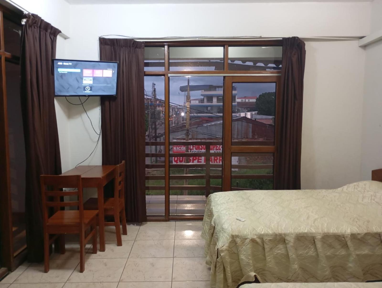 Hostal El Puerto Yurimaguas Bagian luar foto