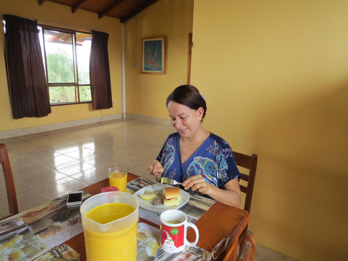 Hostal El Puerto Yurimaguas Bagian luar foto