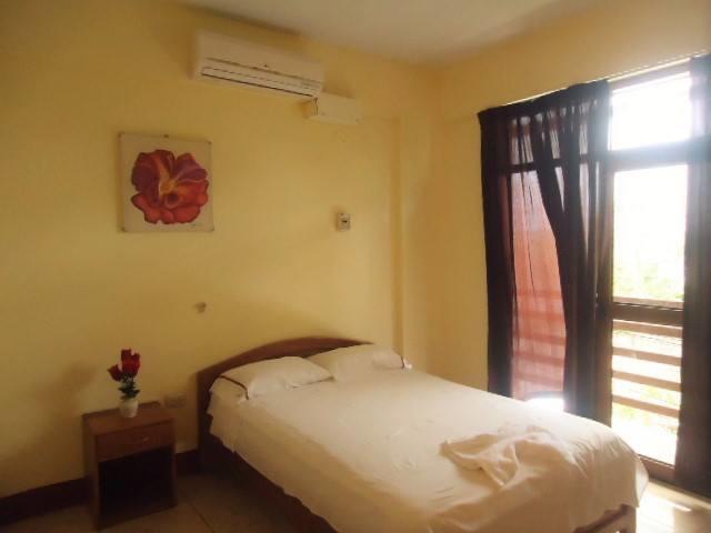 Hostal El Puerto Yurimaguas Bagian luar foto